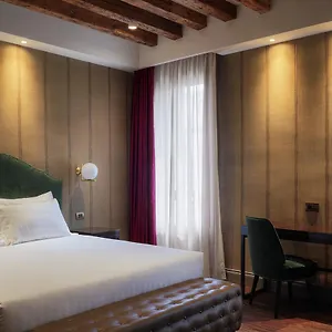 Suite735 Italië