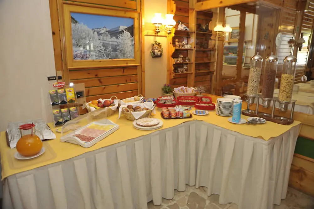 Meuble Sci Sport Hotel Bormio 3*,  Italy